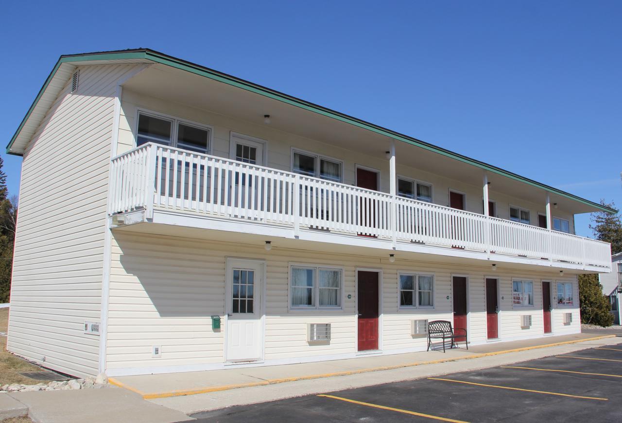 Voyager Inn Saint Ignace Luaran gambar