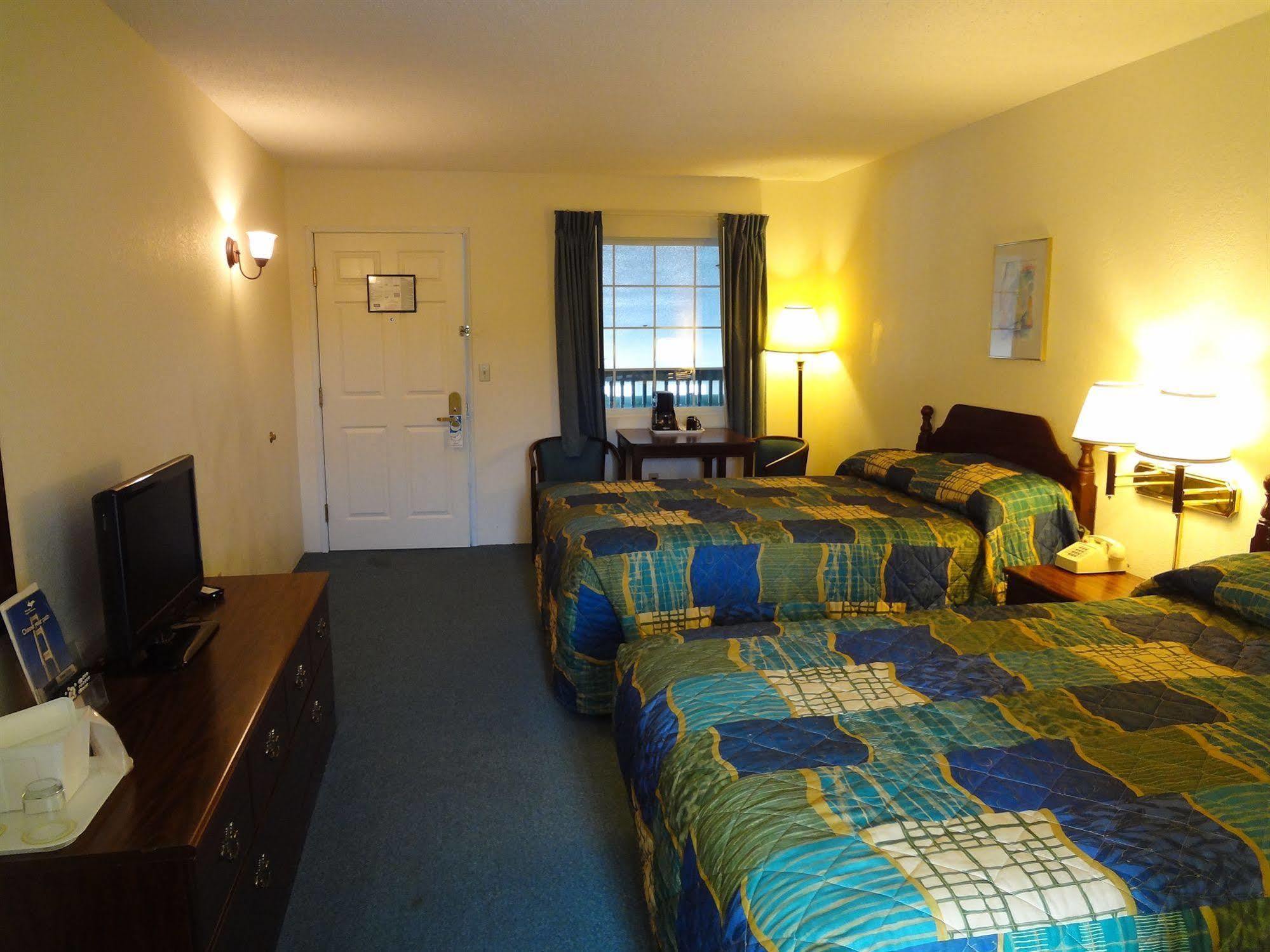 Voyager Inn Saint Ignace Luaran gambar
